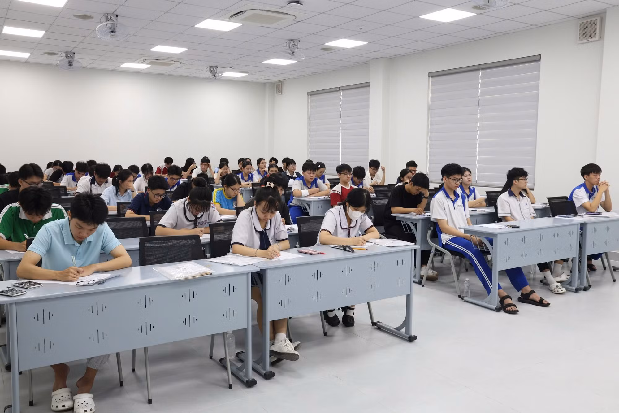 Hơn 170.000 thí sinh đăng ký Kỳ thi đánh giá năng lực đợt 2 -0