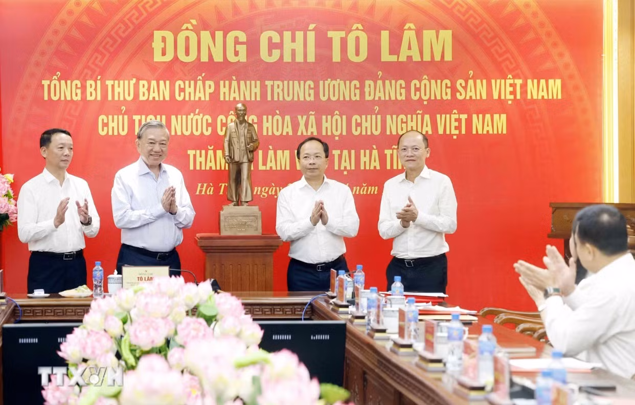 Tổng Bí thư, Chủ tịch nước: Hà Tĩnh khơi dậy khát vọng phát triển, quyết tâm đạt mục tiêu tăng trưởng nhanh, bền vững -0