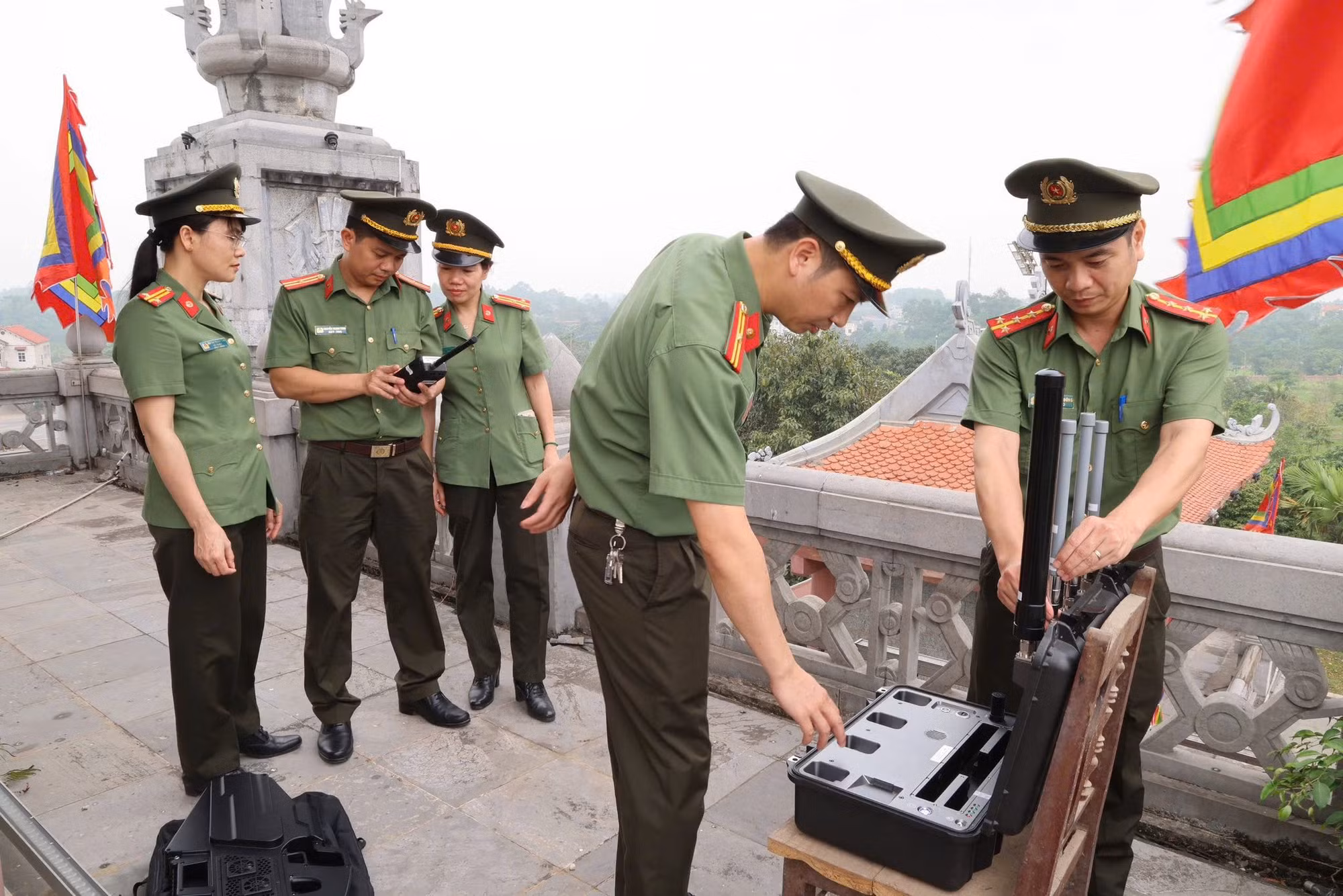 Ứng dụng công nghệ trong công tác đảm bảo an ninh, trật tự Lễ hội Đền Hùng -1