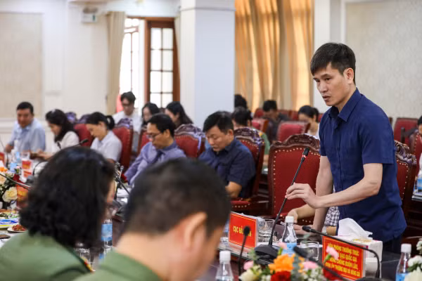 Tọa đàm “Phòng, chống thuốc lá lậu - Thực trạng và hành lang pháp lý trong tình hình mới” -0