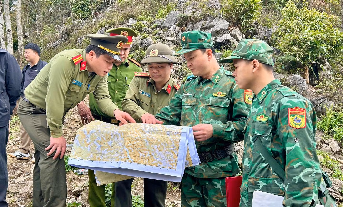Điểm tựa tin cậy từ phong trào “Ba Nhất” nơi biên giới - 0