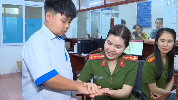 Công an Thanh Hóa xuyên lễ phục vụ nhân dân