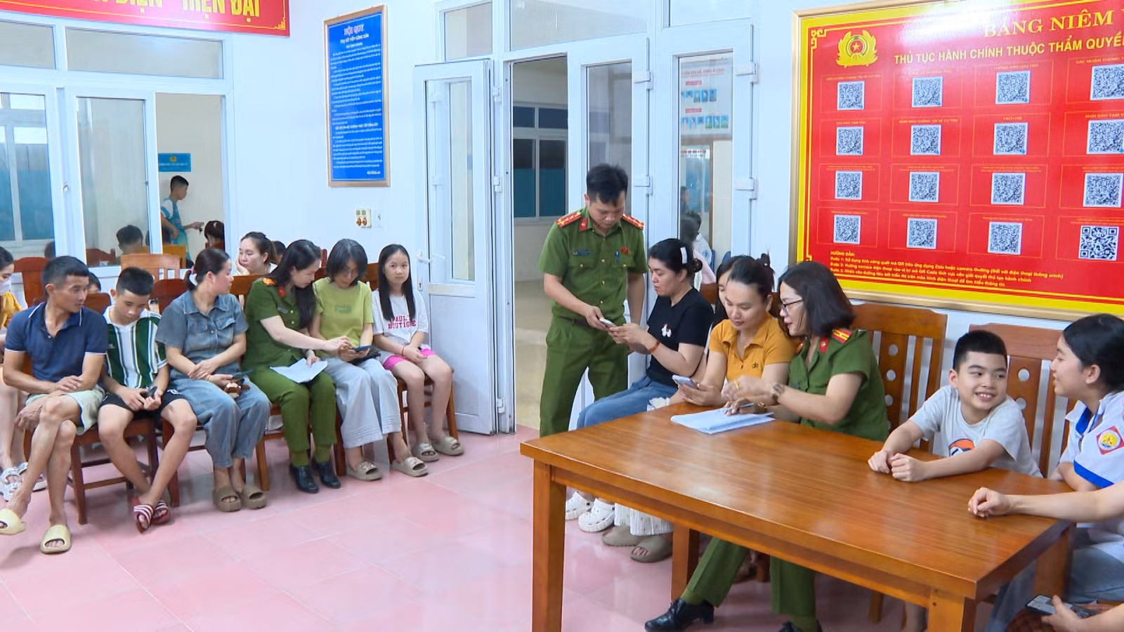 Công an Thanh Hóa xuyên lễ phục vụ nhân dân -0