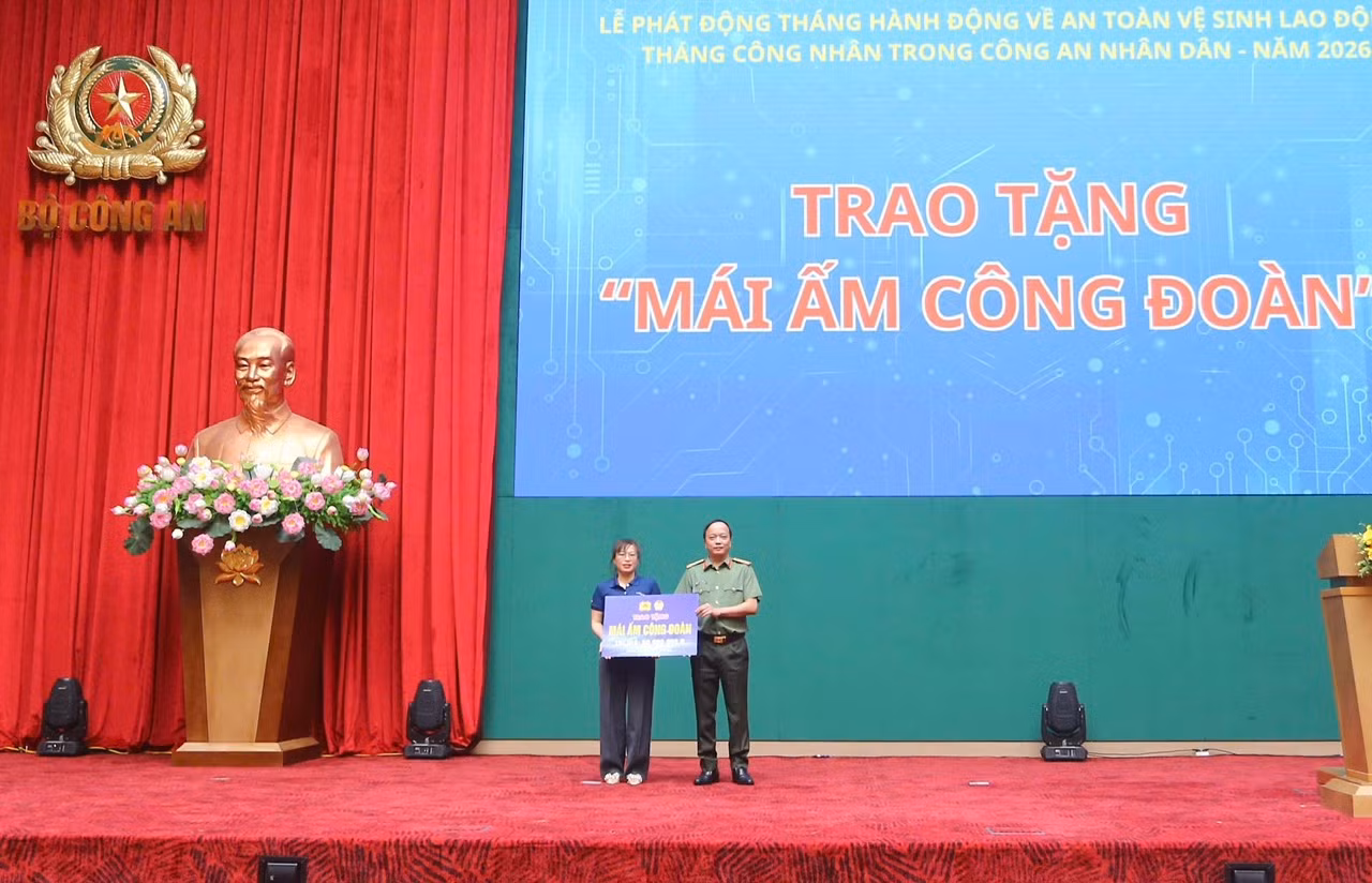 Bộ Công an phát động Tháng hành động an toàn vệ sinh lao động và Tháng Công nhân năm 2026 trong CAND -0