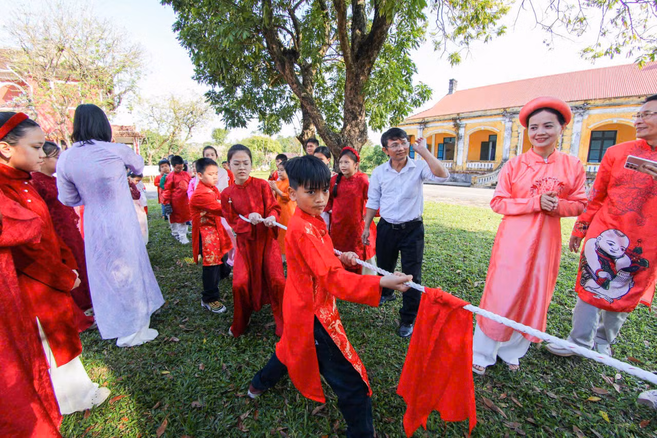 Lan tỏa tình yêu quê hương khi đưa di sản vào trường học -0