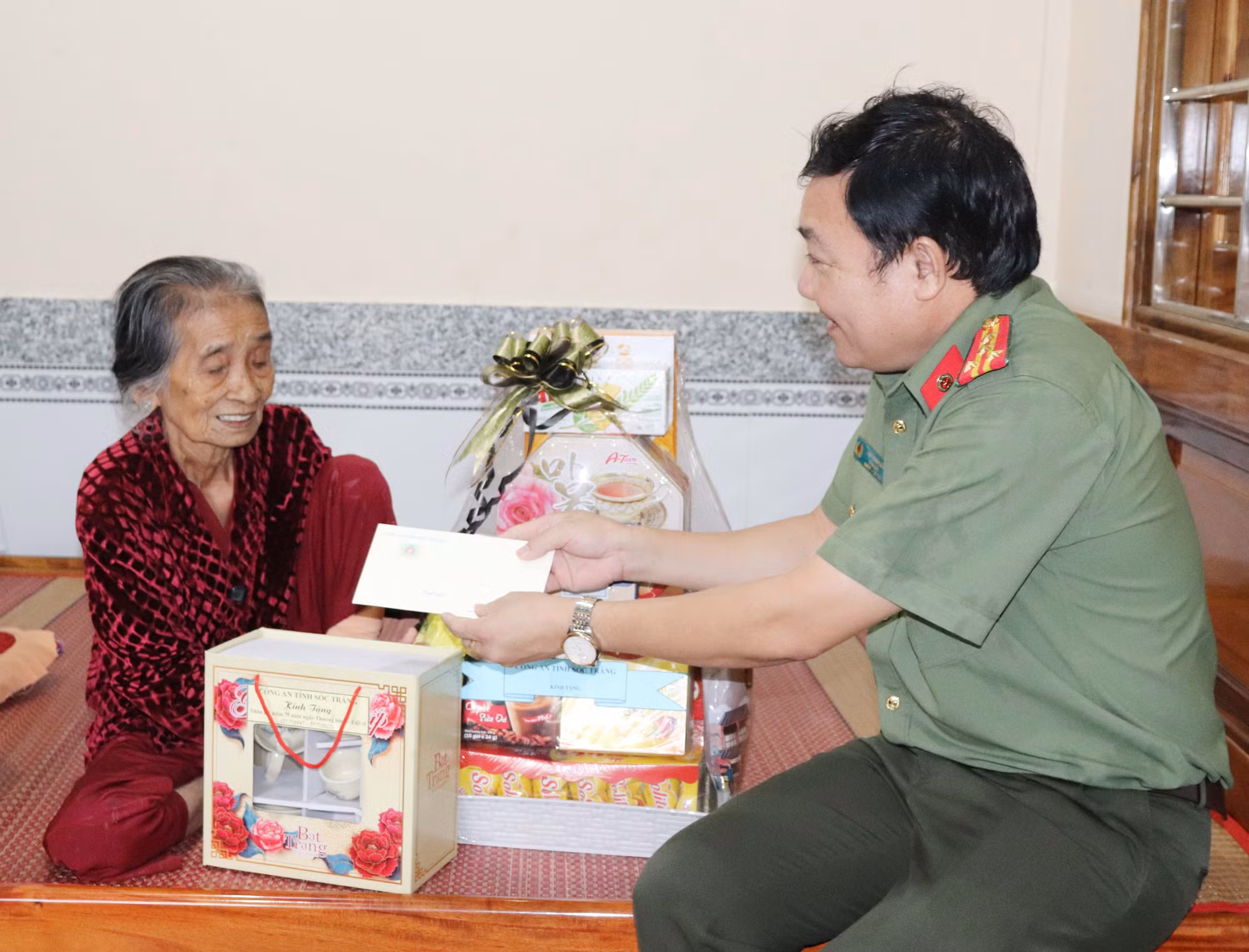 Công an tỉnh Sóc Trăng với chương trình “Nghĩa tình với Nhân dân” -0