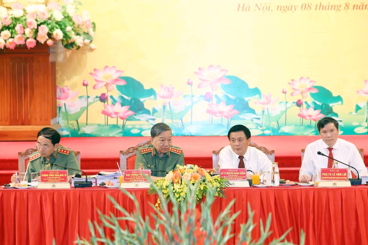 Kiên quyết làm trong sạch đội ngũ cán bộ, đảng viên CAND -0