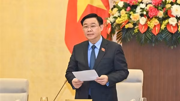 Dịch lắng lại rồi, cần sớm cải cách tiền lương!