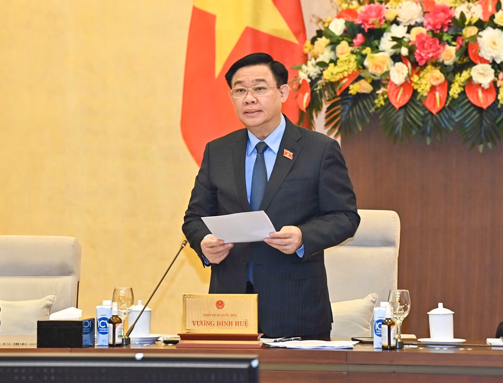 Kiến nghị cải cách tiền lương, nâng thu nhập cán bộ công chức -0