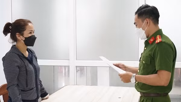 Tự nhận quen biết cán bộ Công an, lừa đảo chiếm đoạt 10 tỷ đồng
