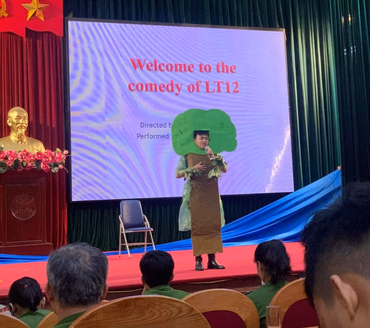 Câu chuyện cảm động trong kí ức về chàng lính cứu hỏa quả cảm -0