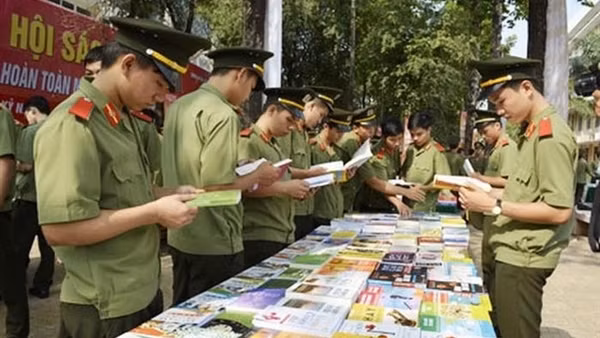 Trên 10.100 bài dự thi Đại sứ văn hóa đọc trong CAND năm 2022