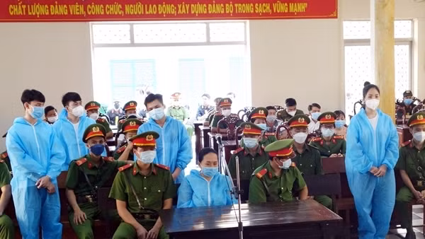 Bốn án tử hình trong đường dây mua bán ma túy xuyên biên giới