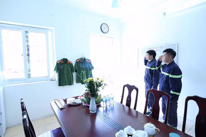 Hãy yên nghỉ nhé, đồng đội tôi! -0