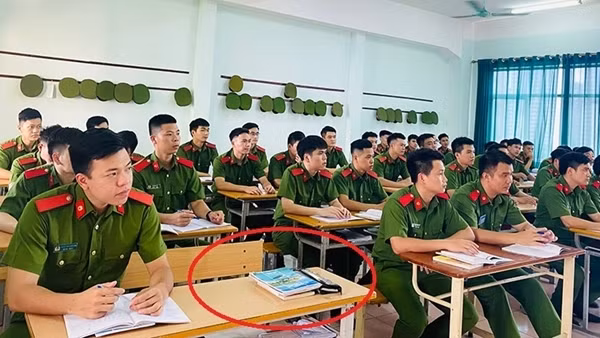 Người lính cứu hỏa quả cảm trong kí ức của bạn đồng môn