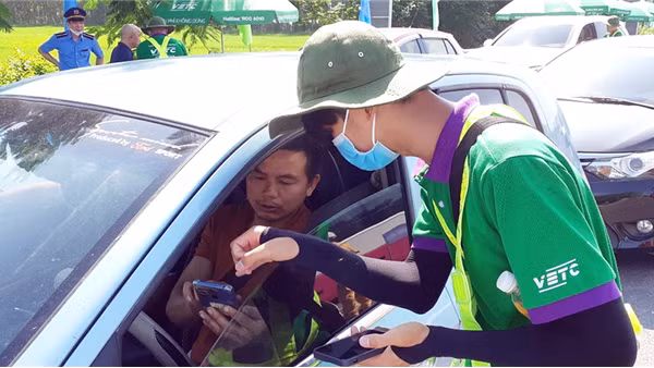 Người dân có thể tự hủy , chuyển đổi tài khoản thu phí không dừng