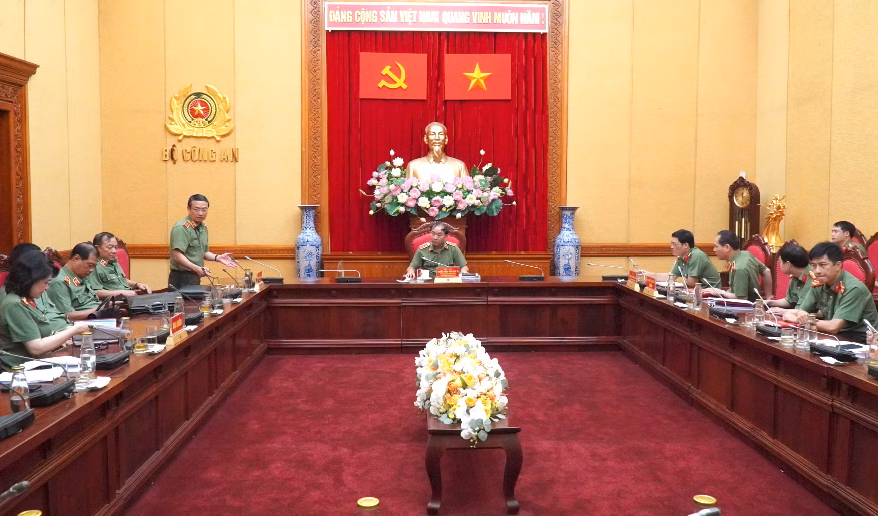 Xây dựng Đảng gắn liền với xây dựng lực lượng CAND vững mạnh, chính quy, tinh nhuệ, hiện đại -0