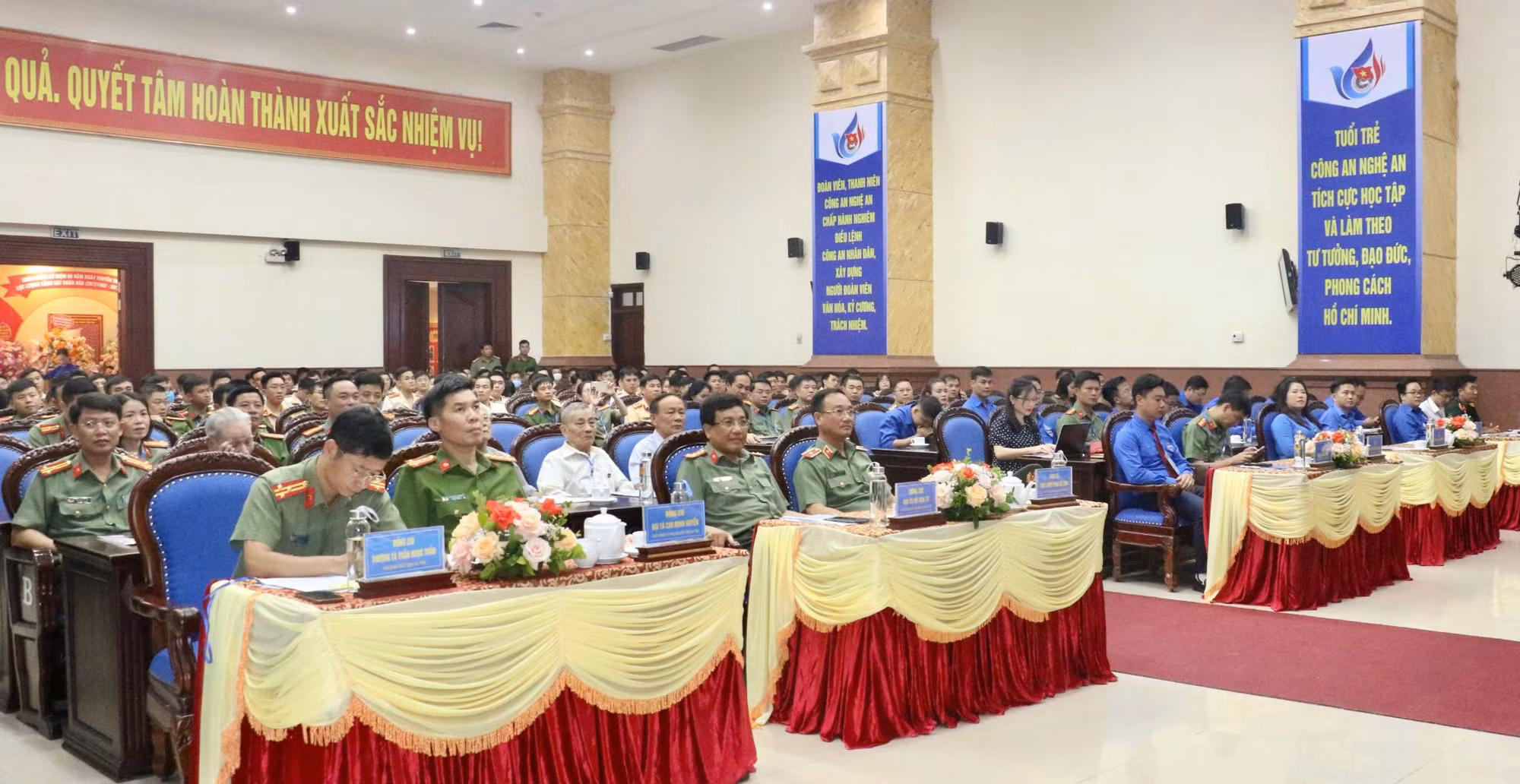 Đoàn thanh niên Công an tỉnh Nghệ An phát huy sức trẻ vì bình yên trên quê hương Bác Hồ -0