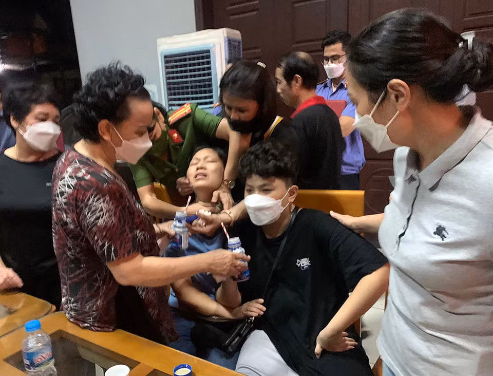 Quặn lòng trước nỗi đau của gia đình 3 chiến sĩ Công an anh dũng hy sinh trong biển lửa -0
