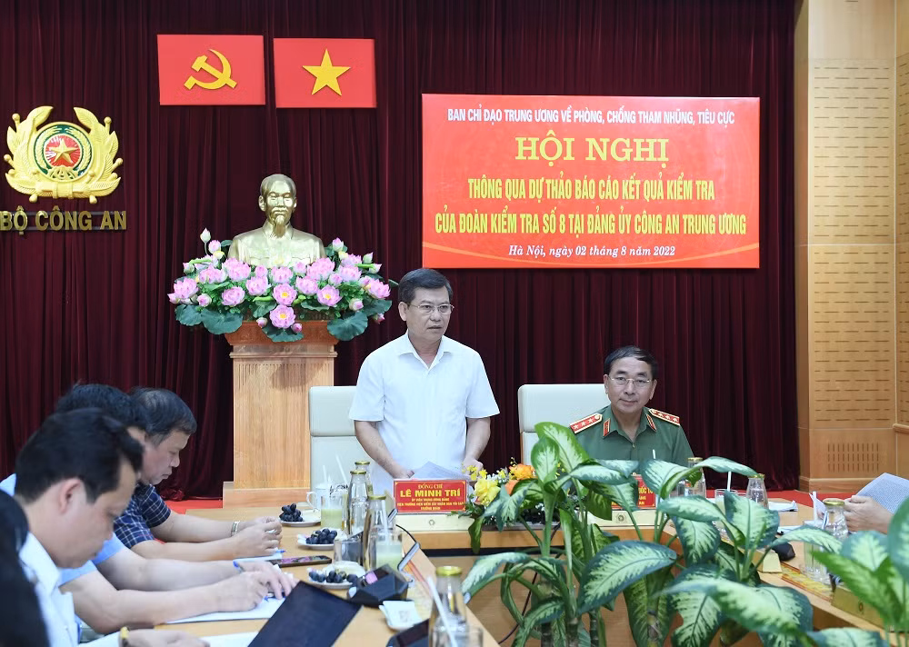 đồng chí lê minh trí phát biểu tại hội nghị..jpg -0