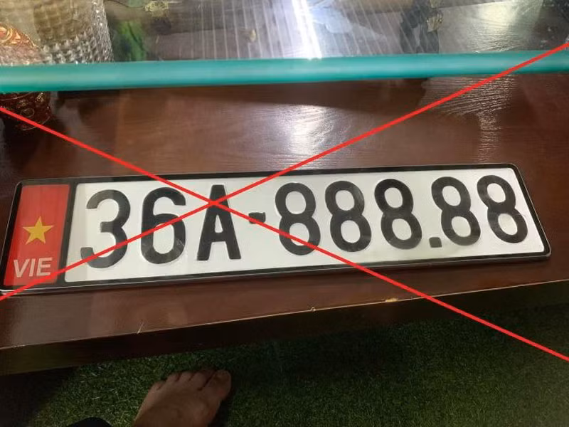 Bị phạt 5 triệu đồng vì đăng biển số xe ô tô “ngũ quý” giả -0