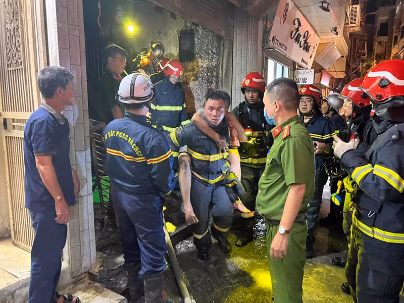 Các anh hy sinh để người dân được sống -0