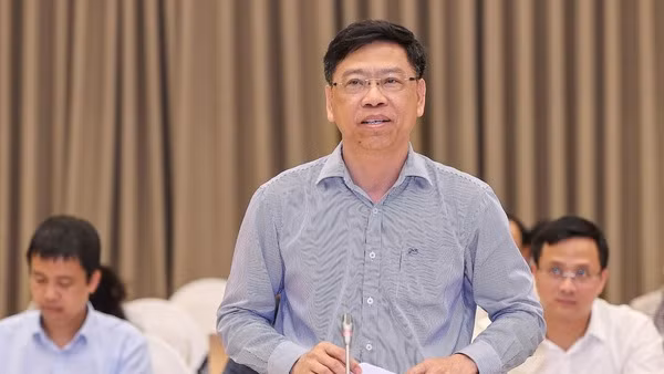 Bộ GTVT lý giải vì sao giá xăng giảm mà giá cước chưa giảm