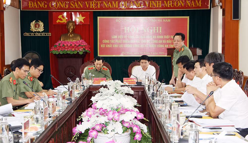 Thứ trưởng Lê Văn Tuyến làm việc tại Công an tỉnh Hà Nam -0