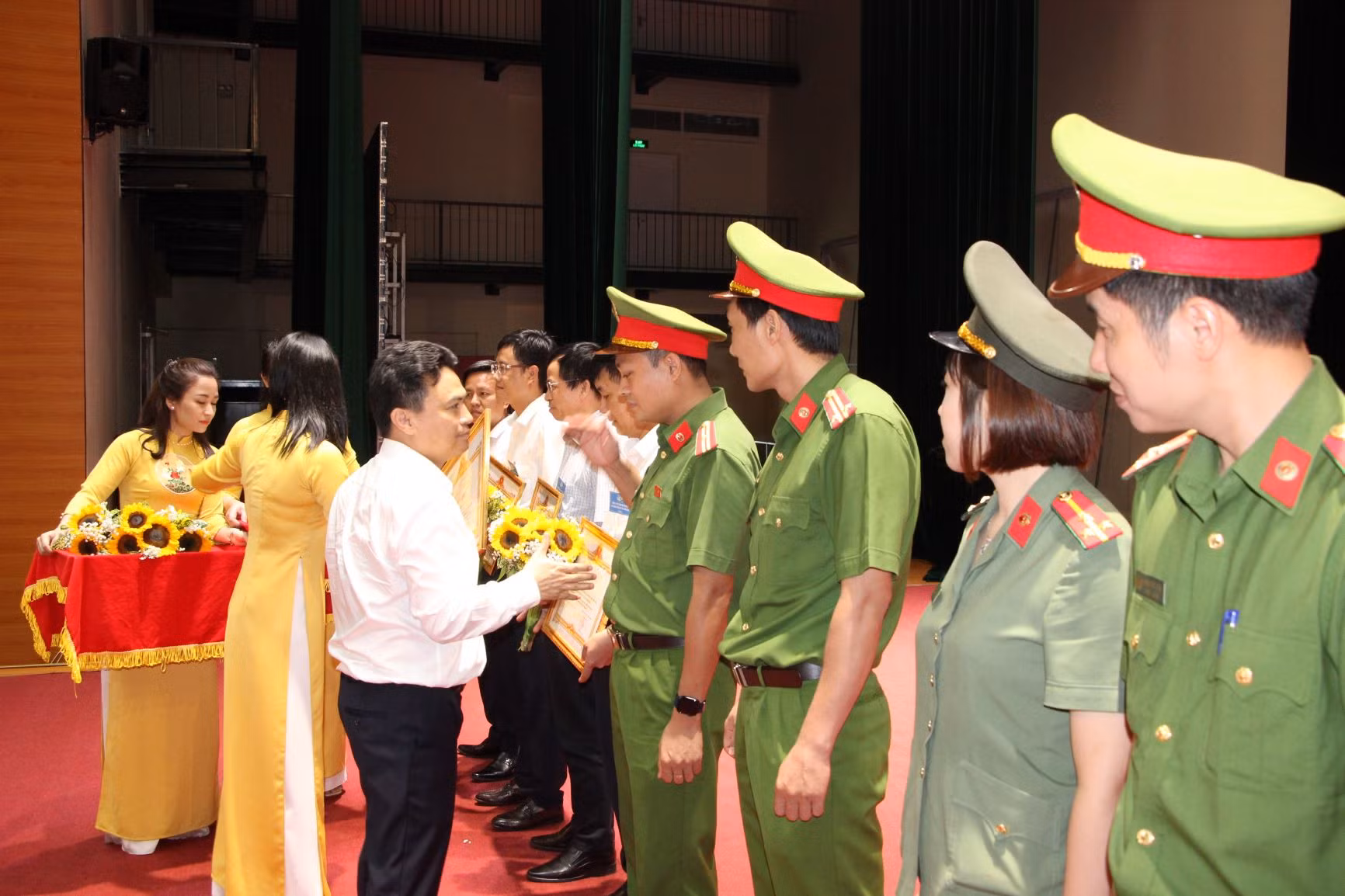 Nhân rộng mô hình “Công nhân môi trường – Chiến sỹ tuần tra” trên cả nước -0