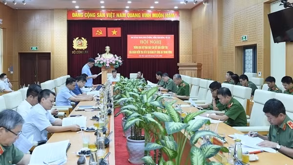Thông qua dự thảo báo cáo kết quả kiểm tra của Đoàn kiểm tra số 8 tại Đảng ủy Công an Trung ương