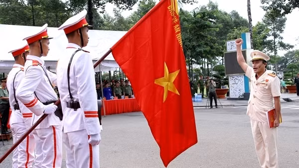 Thành lập Trung đoàn CSCĐ dự bị chiến đấu đóng tại Bình Phước