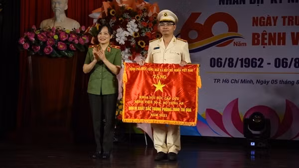 Bệnh viện 30-4 kỉ niệm 60 năm ngày Truyền thống