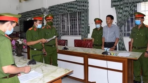 Kỷ luật Giám đốc, Phó Giám đốc Sở Y tế Trà Vinh liên quan vụ Việt Á