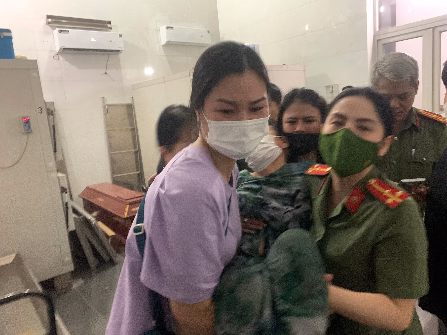 Tiếc thương người Đội trưởng phòng cháy chữa cháy hy sinh chống giặc lửa -0