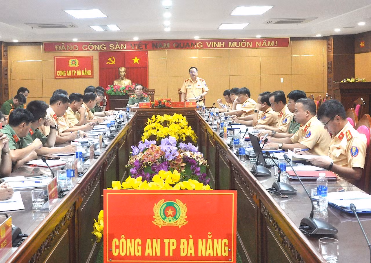 Đợt cao điểm đảm bảo ATGT tại Đà Nẵng tạo nhiều chuyển biến tích cực -0