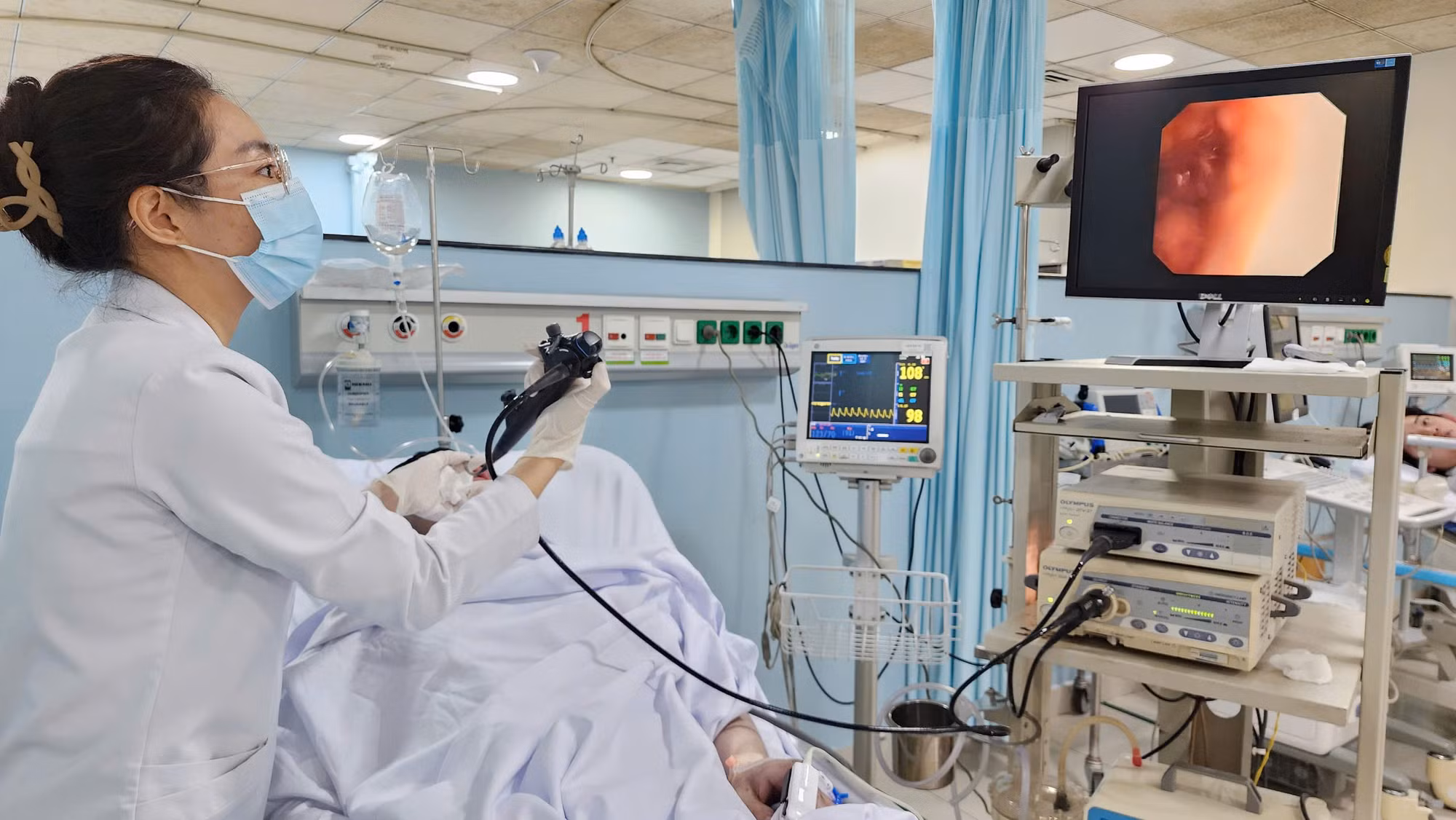 Theo dõi và điều trị bỏng hô hấp cho các bệnh nhân vụ cháy nhà trọ TP Thủ Đức -0