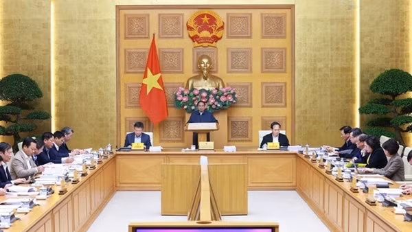 Thủ tướng: Từ bỏ tư duy không quản được thì cấm, không biết vẫn quản