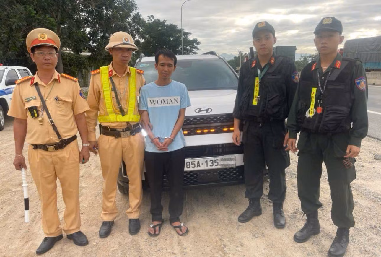 Kịp thời truy chặn bắt giữ đối tượng trộm cắp xe ô tô -0