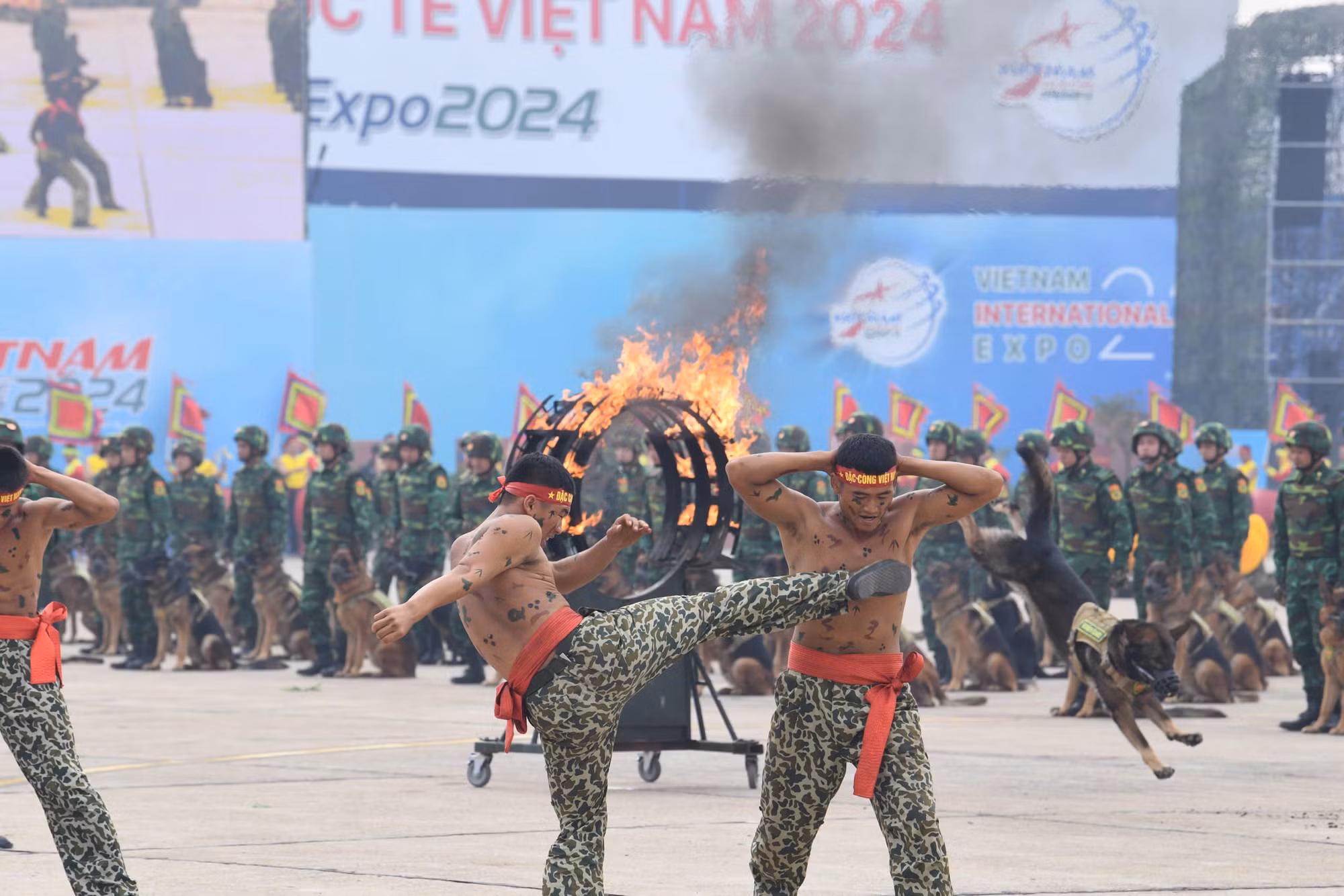 Lực lượng Đặc công bản lĩnh, kiên cường -3
