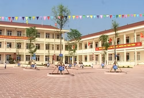 Quy định mở góp phần giải quyết bài toán quá tải trường lớp ở các đô thị lớn -0