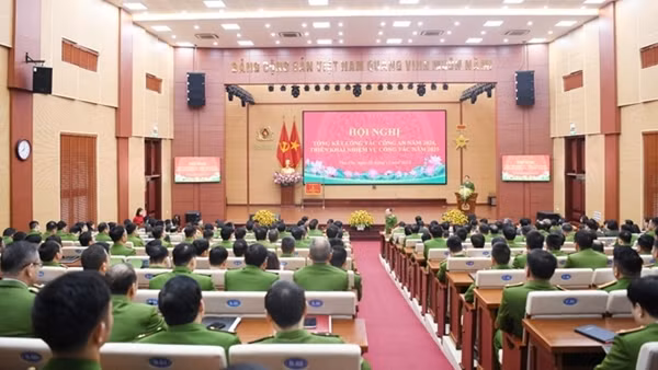 Công an tỉnh Phú Thọ tổng kết nhiệm vụ công tác năm 2024 và triển khai nhiệm vụ công tác năm 2025