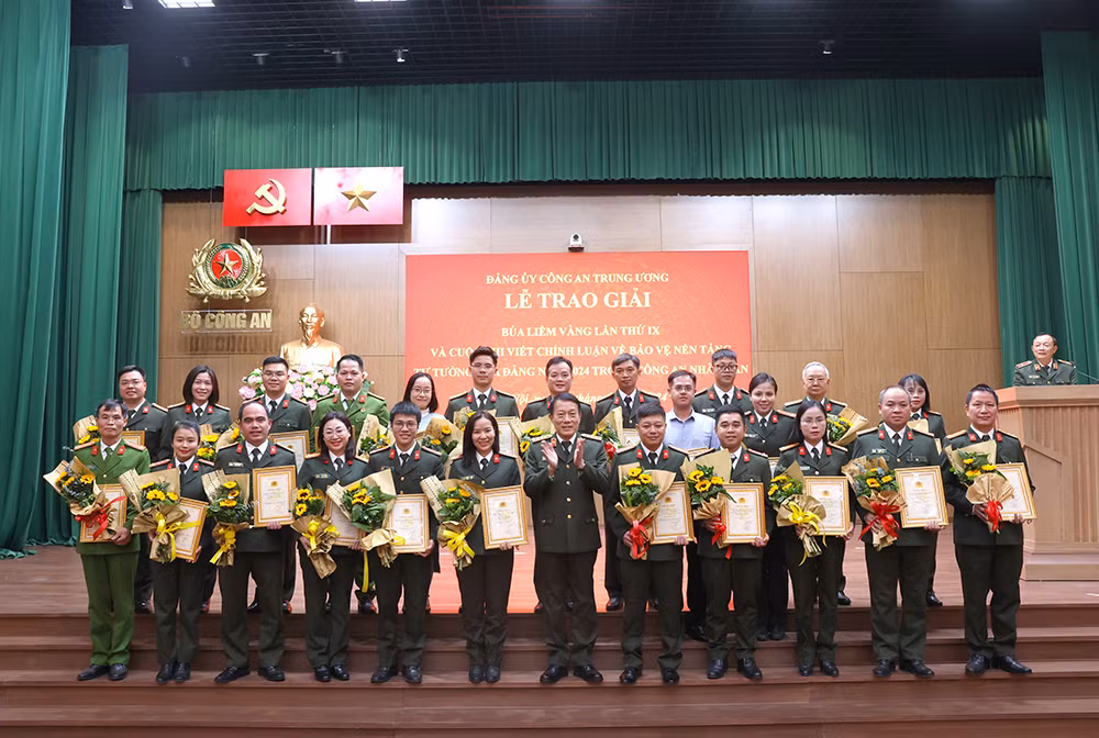Trao Giải thưởng Búa Liềm Vàng, Cuộc thi chính luận bảo vệ nền tảng tư tưởng của Đảng trong CAND năm 2024