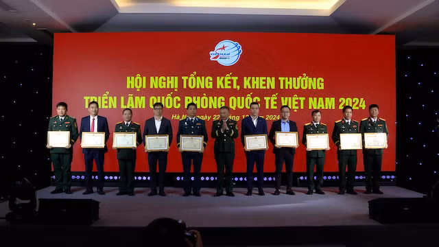 Ký kết 16 hợp đồng với tổng giá trị khoảng 286,3 triệu USD -0