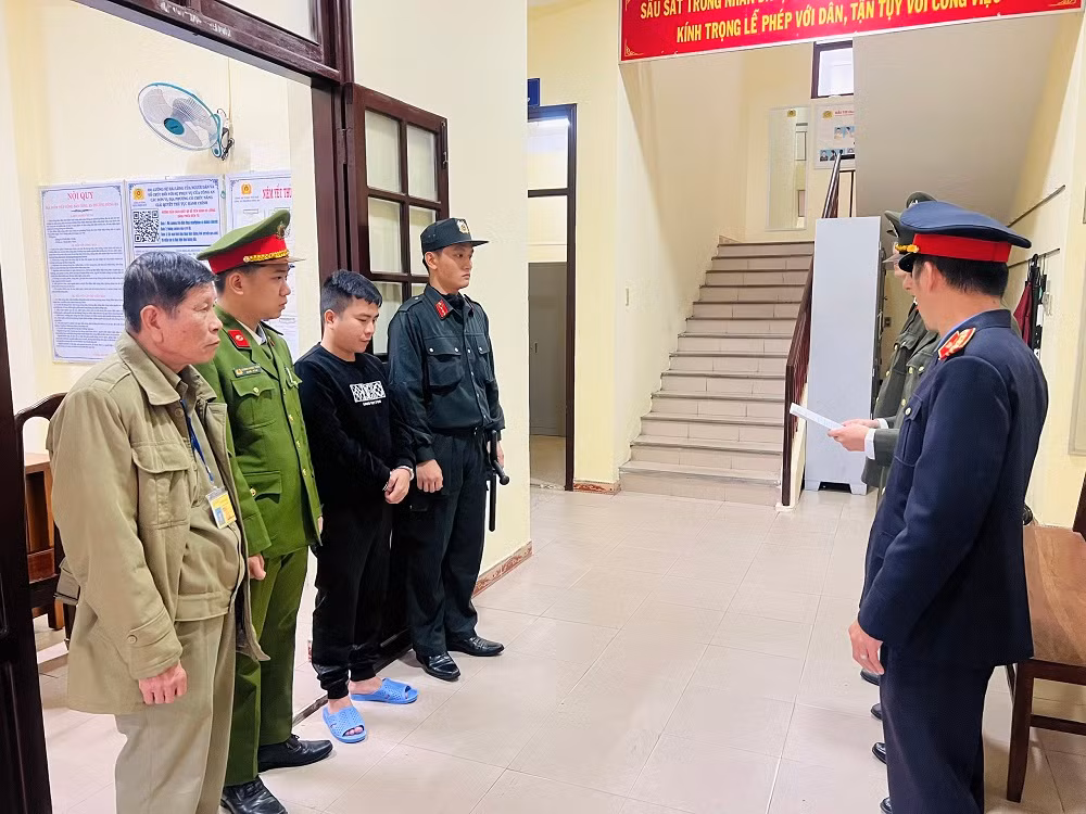 Triệt phá đường dây đánh bạc trên không gian mạng với tang số hơn 300 tỷ đồng -0