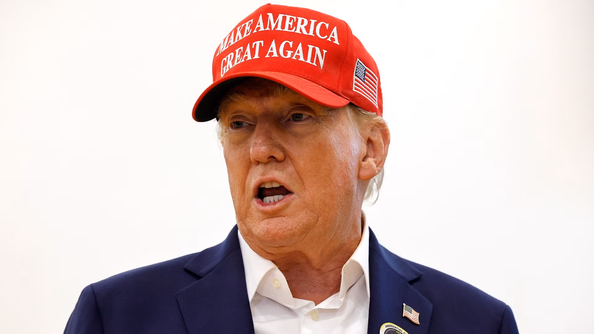 Ông Trump muốn EU mua nhiều dầu khí hơn, nếu không sẽ áp thuế -0
