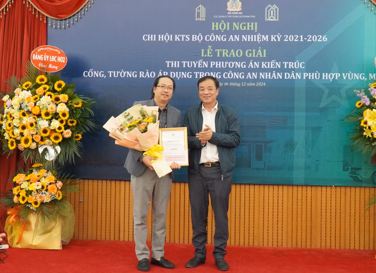 Trao giải Cuộc thi tuyển “Phương án kiến trúc cổng, tường rào áp dụng trong CAND phù hợp với vùng, miền” -0