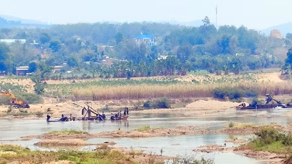 Đấu giá khoáng sản tại Kon Tum liên tiếp bất thành