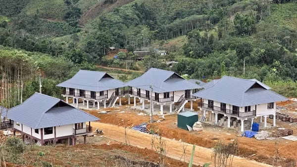 Bài 1: Làng Nủ hồi sinh sau cơn bão dữ