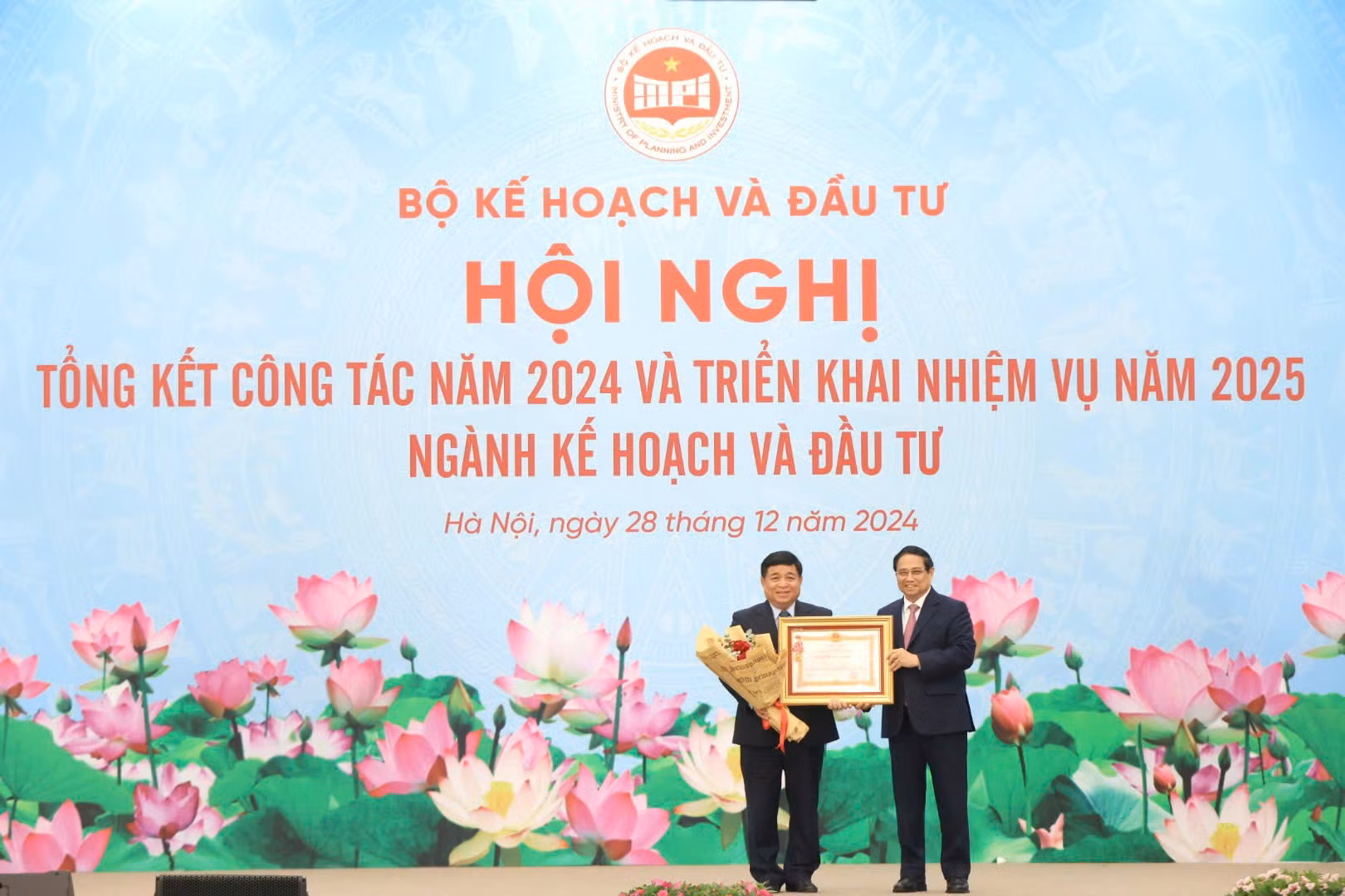 Khơi thông mọi nguồn lực để phát triển kinh tế xã hội 2025 -0