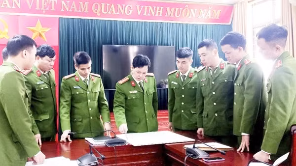 96 giờ giải cứu các bé gái khỏi nhóm tội phạm mua bán người